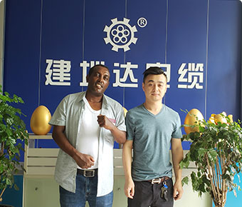 來(lái)自津巴布韋客戶對(duì)太陽(yáng)能光伏電纜的一致贊譽(yù)